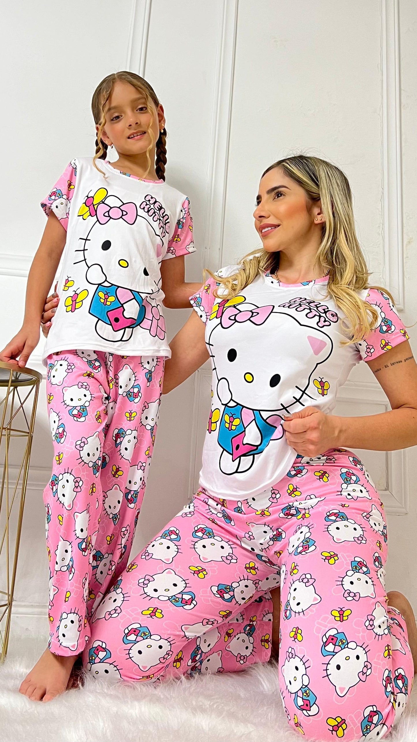 PIJAMA PANTALON MAMÁ E HIJA HELLO KITTY