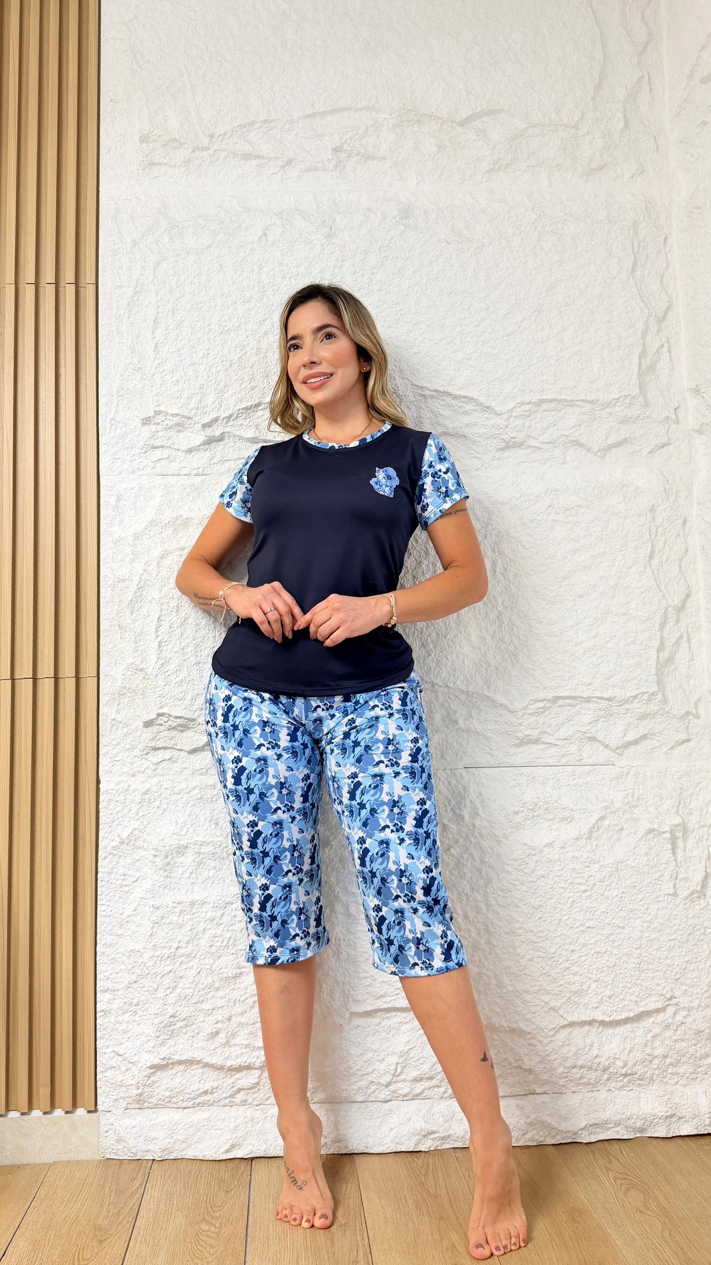 Pijama Capri Flores Azules