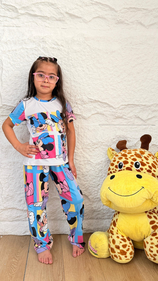 PIJAMA NIÑA PANTALON MINNIE CUADROS